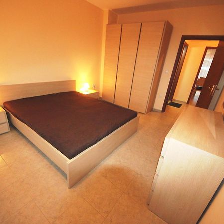 Menada Apartments In Karolina Sunny Beach Habitación foto