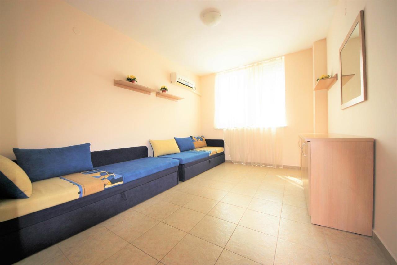 Menada Apartments In Karolina Sunny Beach Exterior foto