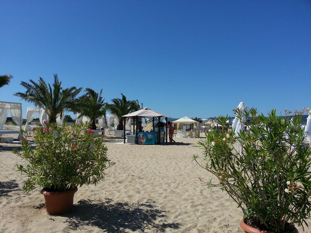 Menada Apartments In Karolina Sunny Beach Exterior foto